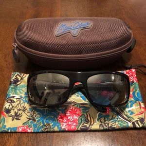 Maui Jim Peahi MJ 202-02 Sunglasses